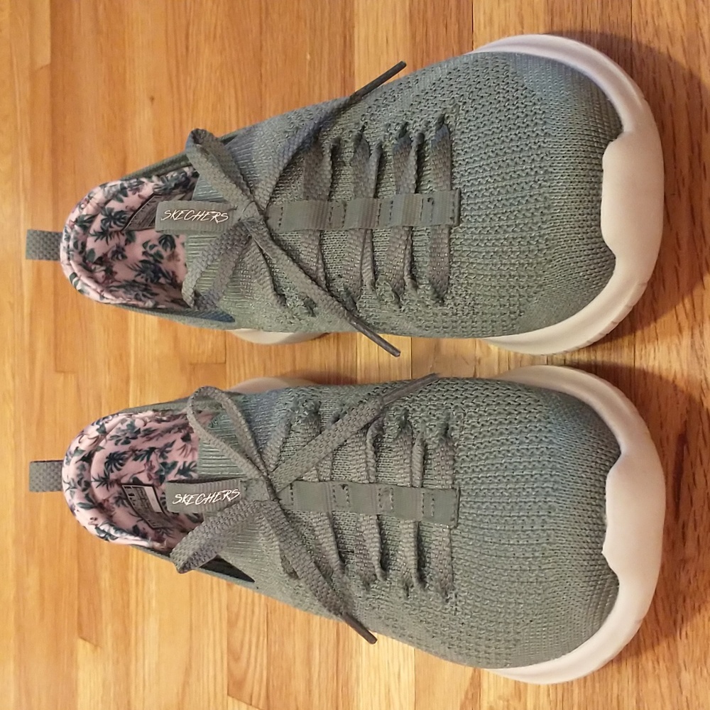 SKECHERS Sneakers